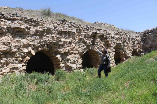 Selçukluların En Şaşalı Dönemine Ait Han 800 Yıldır Zamana Direniyor