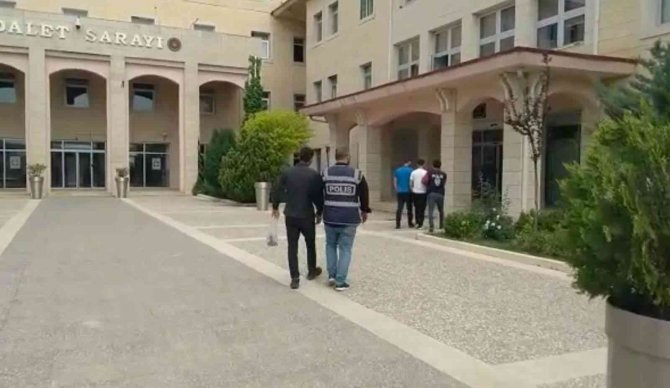 Siirt’te Hırsızlık Yaptıkları Tespit Edilen 2 Şahıstan 1’i Tutuklandı