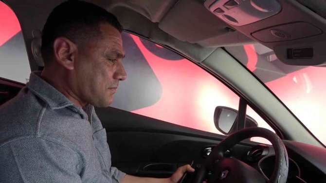 Jandarmadan ’Trafik’ Eğitimi: Simülasyon Aracında Kaza Anını Yaşadılar