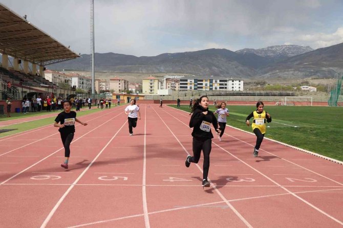 Erzincan’da 100’e Yakın Öğrenci Sem Seçmelerinde Ter Döktü