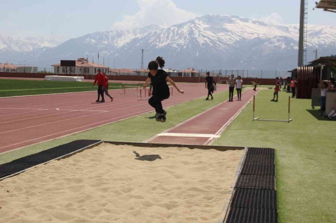 Erzincan’da 100’e Yakın Öğrenci Sem Seçmelerinde Ter Döktü