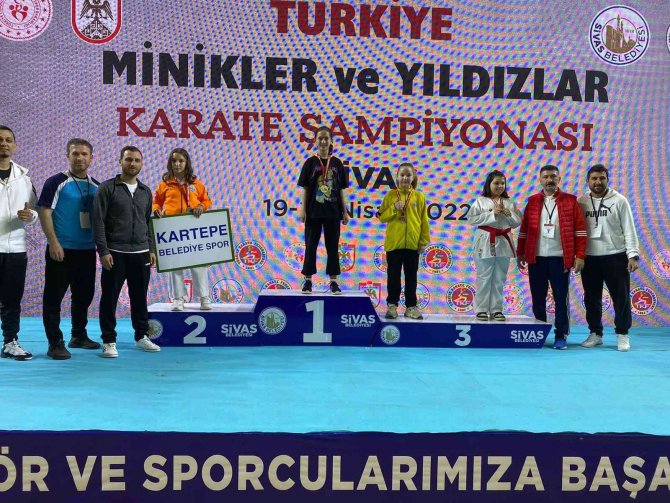 Kayserili Karateciler Sivas’tan Derece İle Döndüler