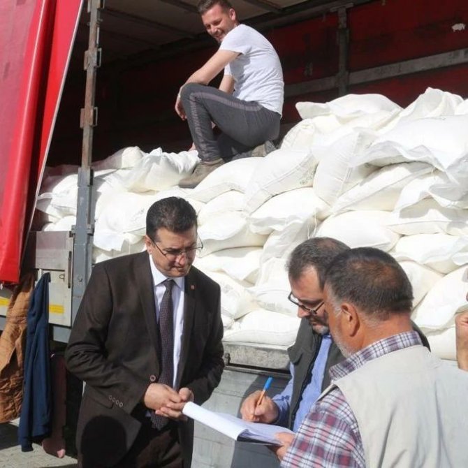 Kırklareli’nde 302 Arıcıya 108 Ton Şeker Dağıtıldı