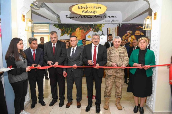 Van’da ‘Kütüphane Ve Edebiyat Sokağı’ Açılışı