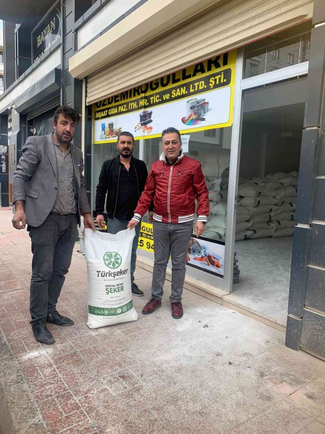 Van’da Arıcılara 405 Ton Şeker Dağıtımı