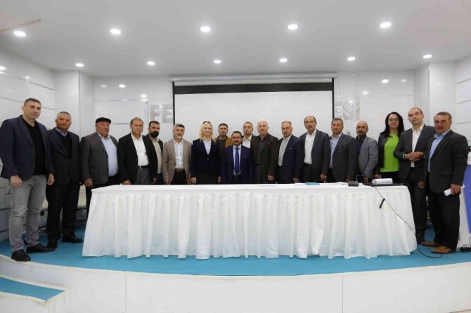 İ̇pekyolu’ndaki Muhtarlara Hizmet İçi Eğitim Semineri