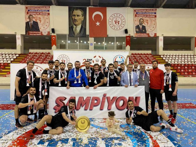 Hentbol Erkekler 2. Ligi’n Şampiyonu Yozgat Belediyesi Bozok Hentbol Spor Oldu