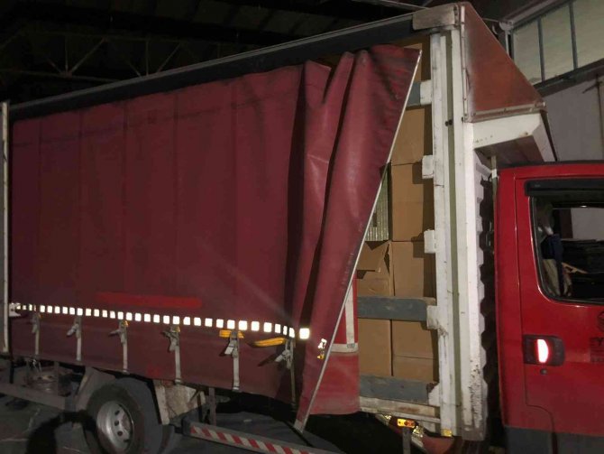 Adana’da 6 Milyon 690 Bin Kaçak Makaron Ele Geçirildi