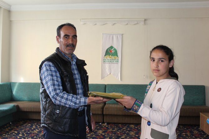 Ağrı’da Siyer Yarışmasında Dereceye Girenlere Ödülleri Dağıtıldı