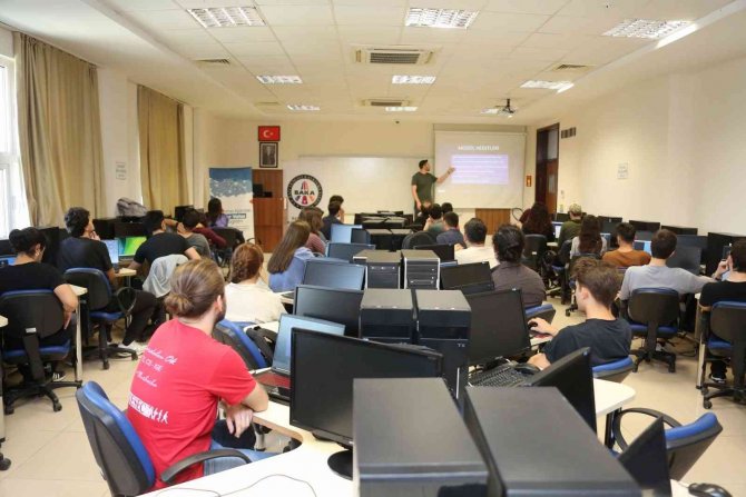 Rektör Özkan:"dijital Evrende De Bağımsızlığımızı Sağlamlaştırmalıyız”