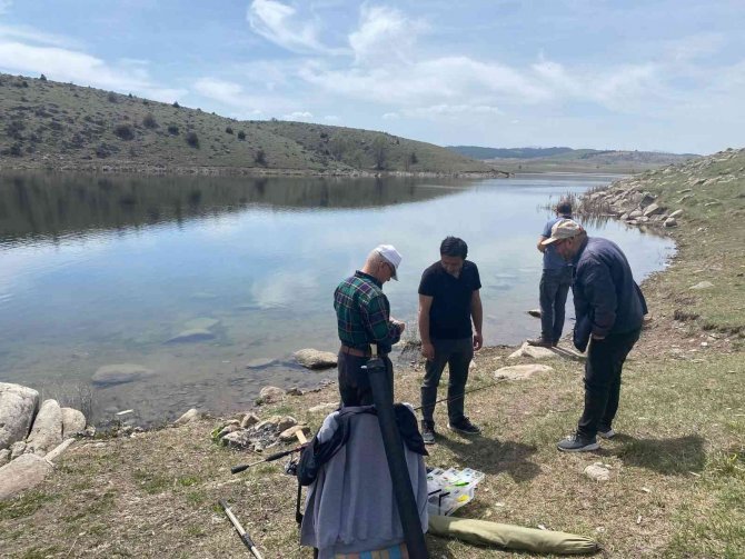 Altıntaş Beşkarış Barajında Amatör Balık Tutma Yarışması İle İlgili Denetim Ve Kontroller
