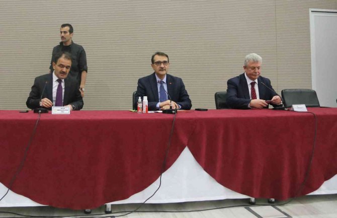 Enerji Ve Tabii Kaynaklar Bakanı Dönmez, Çankırı İ̇l İ̇stişare Toplantısına Katıldı