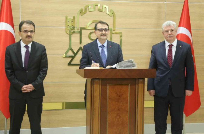 Enerji Ve Tabii Kaynaklar Bakanı Dönmez, Çankırı İ̇l İ̇stişare Toplantısına Katıldı