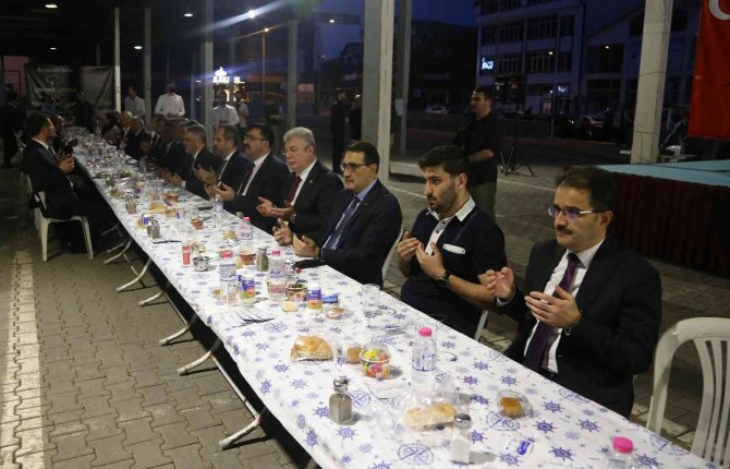 Bakan Dönmez: “Elektrikte Sessiz Bir Devrim Yaptık, Neredeyse 100 Milyar Doların Üzerinde Yatırım Yaptık”