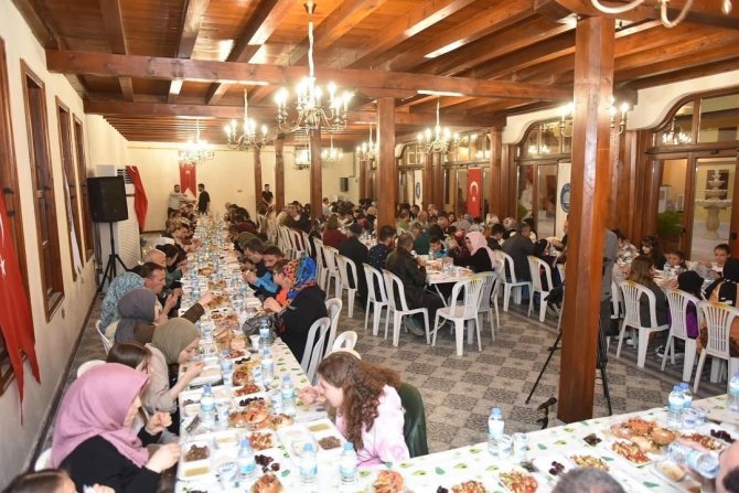 Başkan Aşgın’dan Çölyak Hastalarına “Glutensiz Menü” Müjdesi