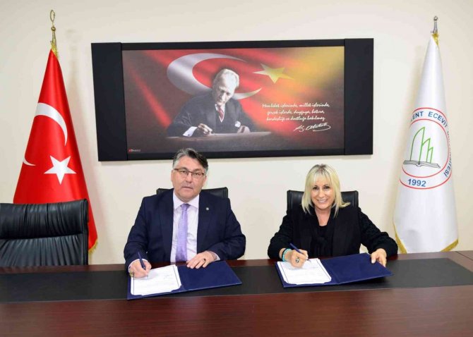 Zbeü Ve İ̇l Milli Eğitim Müdürlüğü Arasında İş Birliği Protokolü