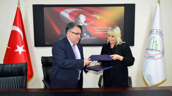 Zbeü Ve İ̇l Milli Eğitim Müdürlüğü Arasında İş Birliği Protokolü