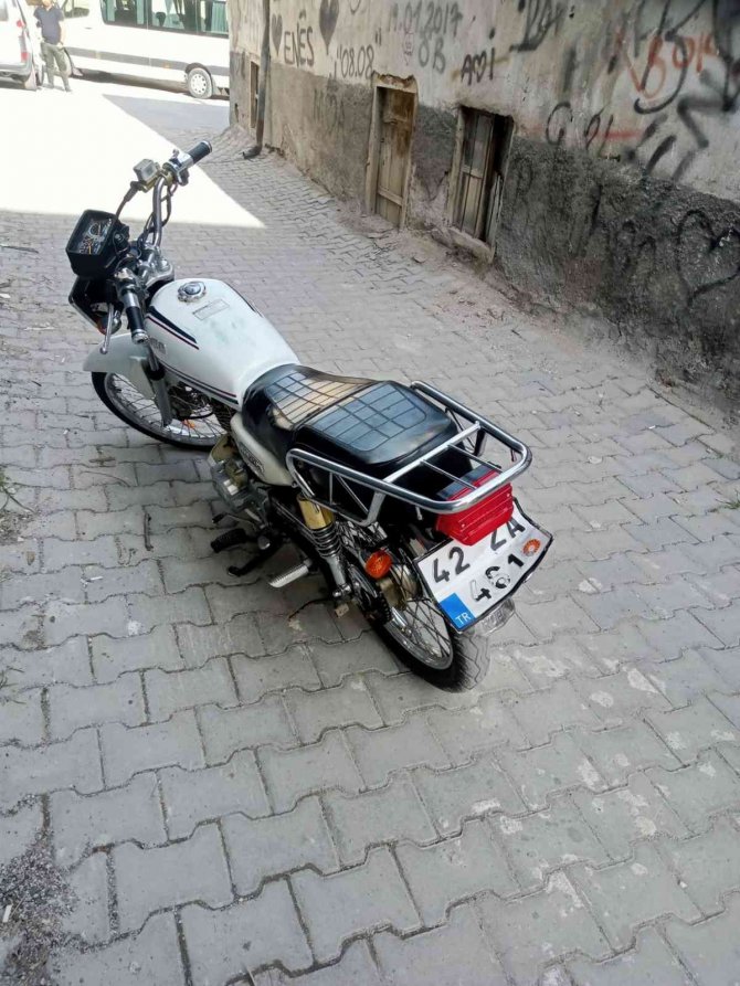 Çaldığı Motosiklete Yakıt Almak İsteyince Yakalandı