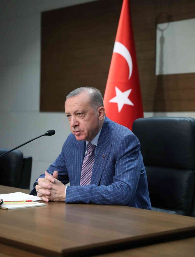 Cumhurbaşkanı Erdoğan: "Türk Yargısının Vermiş Olduğu Karara Herkes Saygı Duymak Mecburiyetinde"