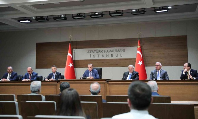 Cumhurbaşkanı Erdoğan: "Türk Yargısının Vermiş Olduğu Karara Herkes Saygı Duymak Mecburiyetinde"