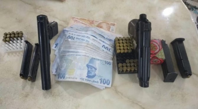 Diyarbakır’da 300 Polisin Katılımıyla ‘Koyunlar’ Operasyonu: 35 Gözaltı