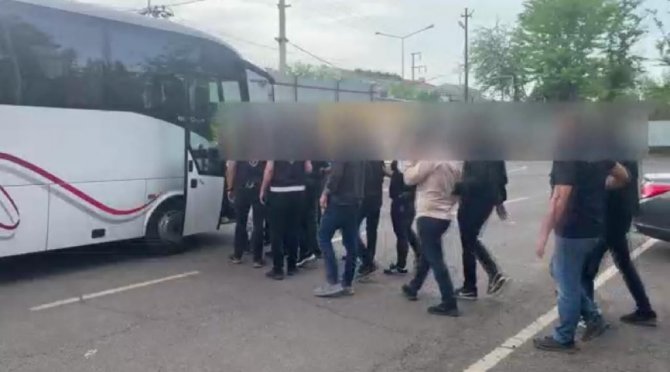 Diyarbakır’da ’Yasa Dışı’ Bahis Operasyonunda 9 Tutuklama