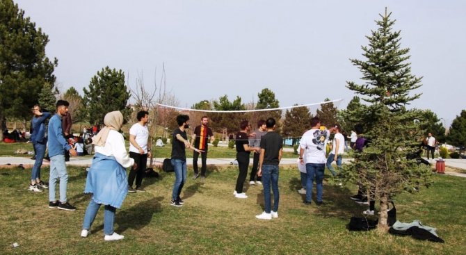 Dpü’de Fen Edebiyat Fakültesi Şenliği
