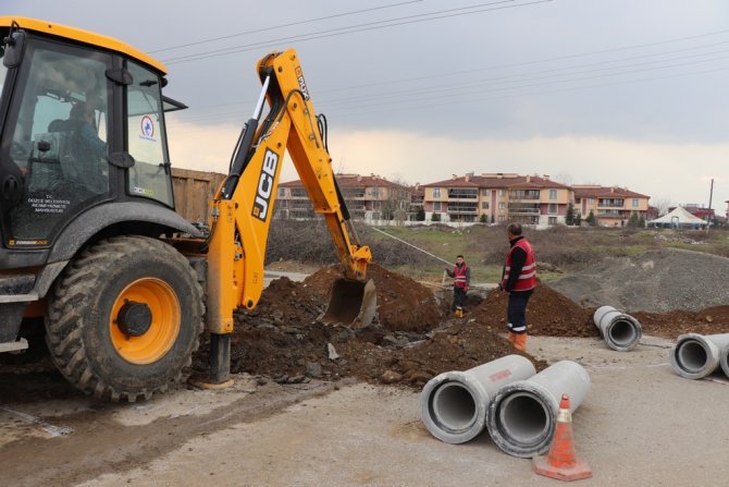 3 Ayda 10 Bin Metre Alt Yapı Hattı Döşendi