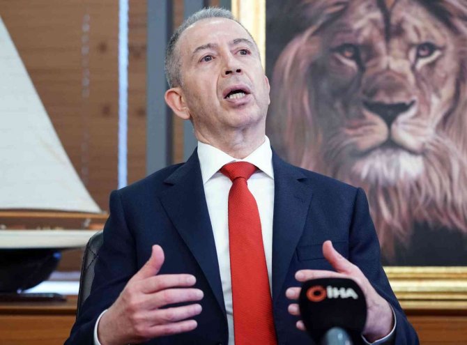 Metin Öztürk: "Türk Bir Teknik Direktöre Karar Verirsek Düşündüğümüz Kişi Okan Buruk"