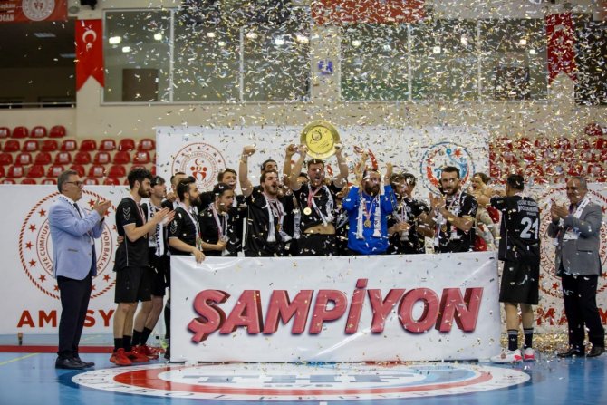 Hentbol Erkekler 2. Ligi’n Şampiyonu Yozgat Belediyesi Bozok Hentbol Spor Oldu