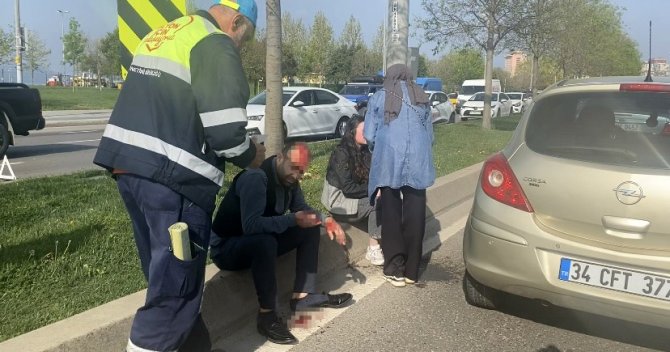 Kartal’da 5 Araç Birbirine Girdi, Kazayı İzleyen İ̇ett Şoförüne De Otomobil Çarptı