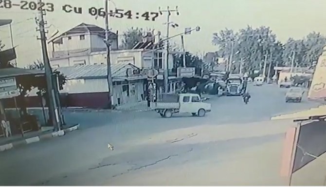 Kamyonet İle Çarpışan Motosikletin 17 Yaşındaki Sürücüsü Hayatını Kaybetti