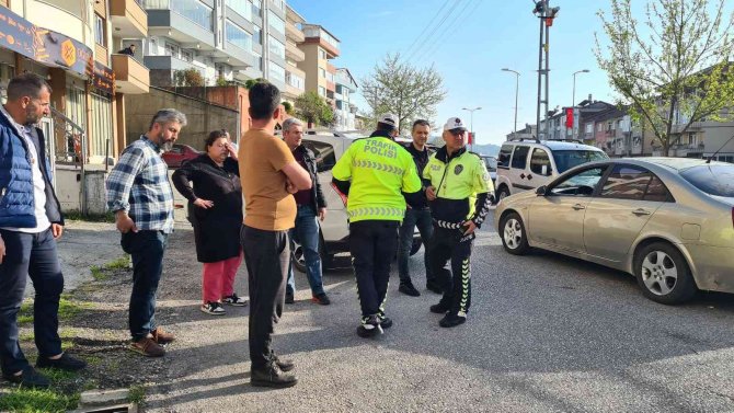 Bisikletliyle Aracın Çarpışma Anı Kamerada