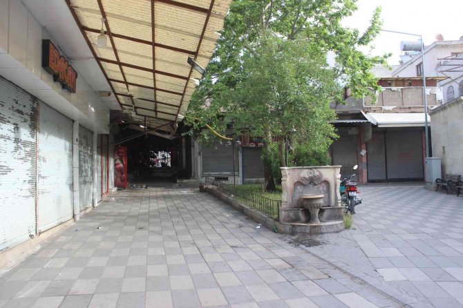 İ̇ş Yerleri Geç Açılınca Kilis Ölü Şehir Haline Geldi