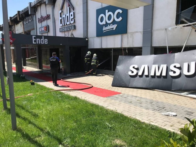 Kırklareli’ndeki Yangında Mobilya Fabrikası Kullanılamaz Hale Geldi