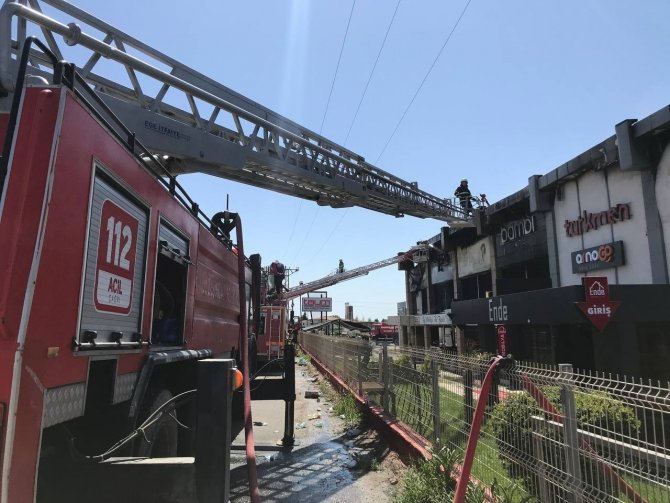 Kırklareli’ndeki Yangında Mobilya Fabrikası Kullanılamaz Hale Geldi
