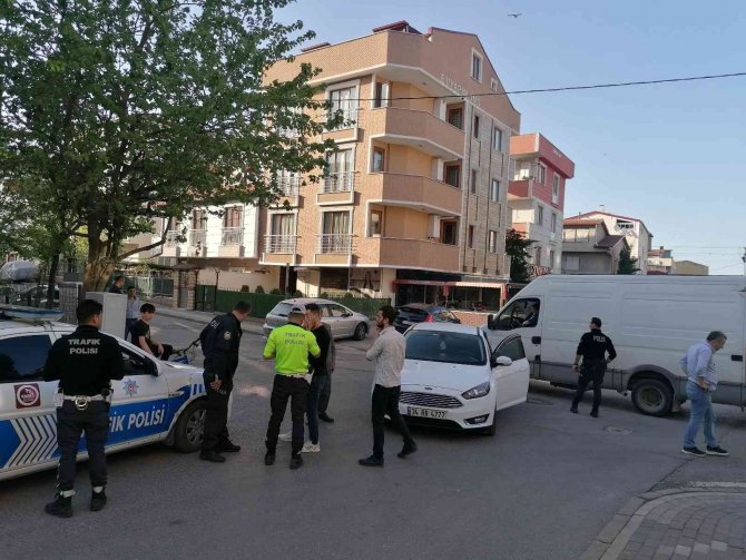Panelvan Minibüs İle Otomobil Çarpıştı: 1 Yaralı