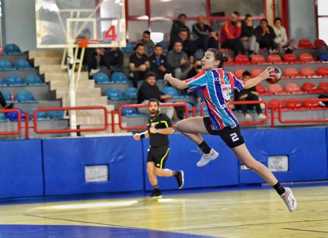 Konyaaltı Giresun’da Galibiyet Peşinde