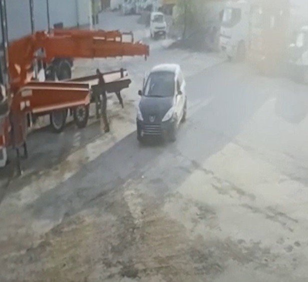 Konya’da Araçlardan Akü Hırsızlığı Şüphelisi Yakalandı