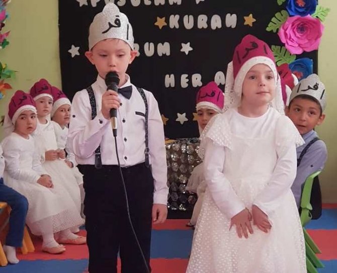 Kütahya’da 4-6 Yaş Kur’an Kursu Öğrencileri Kur’an-ı Kerime Geçti