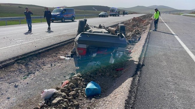Bayram Tatiline Giden Öğrenciler Kaza Geçirdi: 1’i Ağır 4 Yaralı