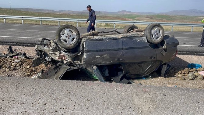 Bayram Tatiline Giden Öğrenciler Kaza Geçirdi: 1’i Ağır 4 Yaralı