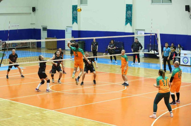 Nilüfer Belediyesi Voleybol Turnuvası Kazananı Belli Oldu