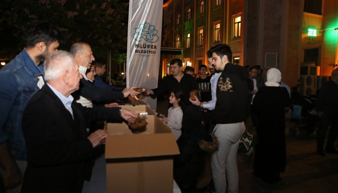 Nilüfer’de Kadir Gecesi İkramı