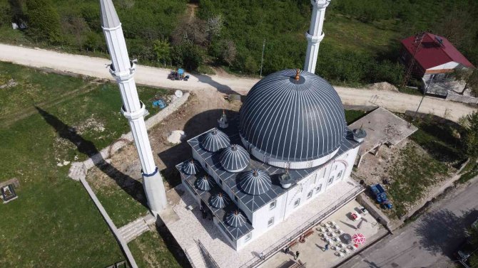 Yıllardır Mahallelerinde Hasretle Bekledikleri Camilerine Kavuştular