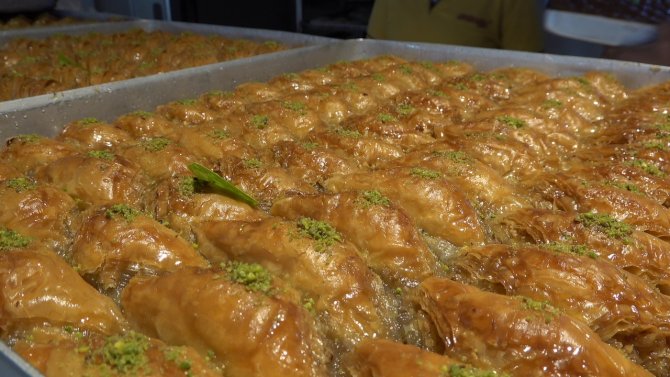 Tatlıcılarda Bayram İçin Tatlı Telaş Başladı