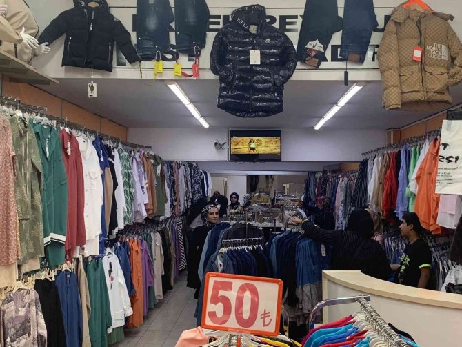 Bayram Öncesi Giyim İşletmelerinde Yoğunluk