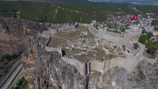 İ̇htişamını Osmanlı’dan Alan Boyabat Kalesi