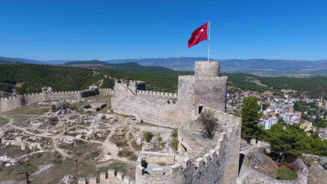 İ̇htişamını Osmanlı’dan Alan Boyabat Kalesi