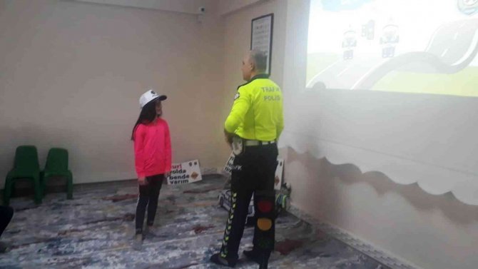 Tavşanlı’da Öğrencilere Temel Trafik Eğitimi